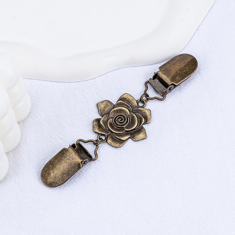 Retro spona na šál: Evropsko-americká brož na svetr a šátek s diamantovým akcentem - Slitinový doplněk proti odhalení