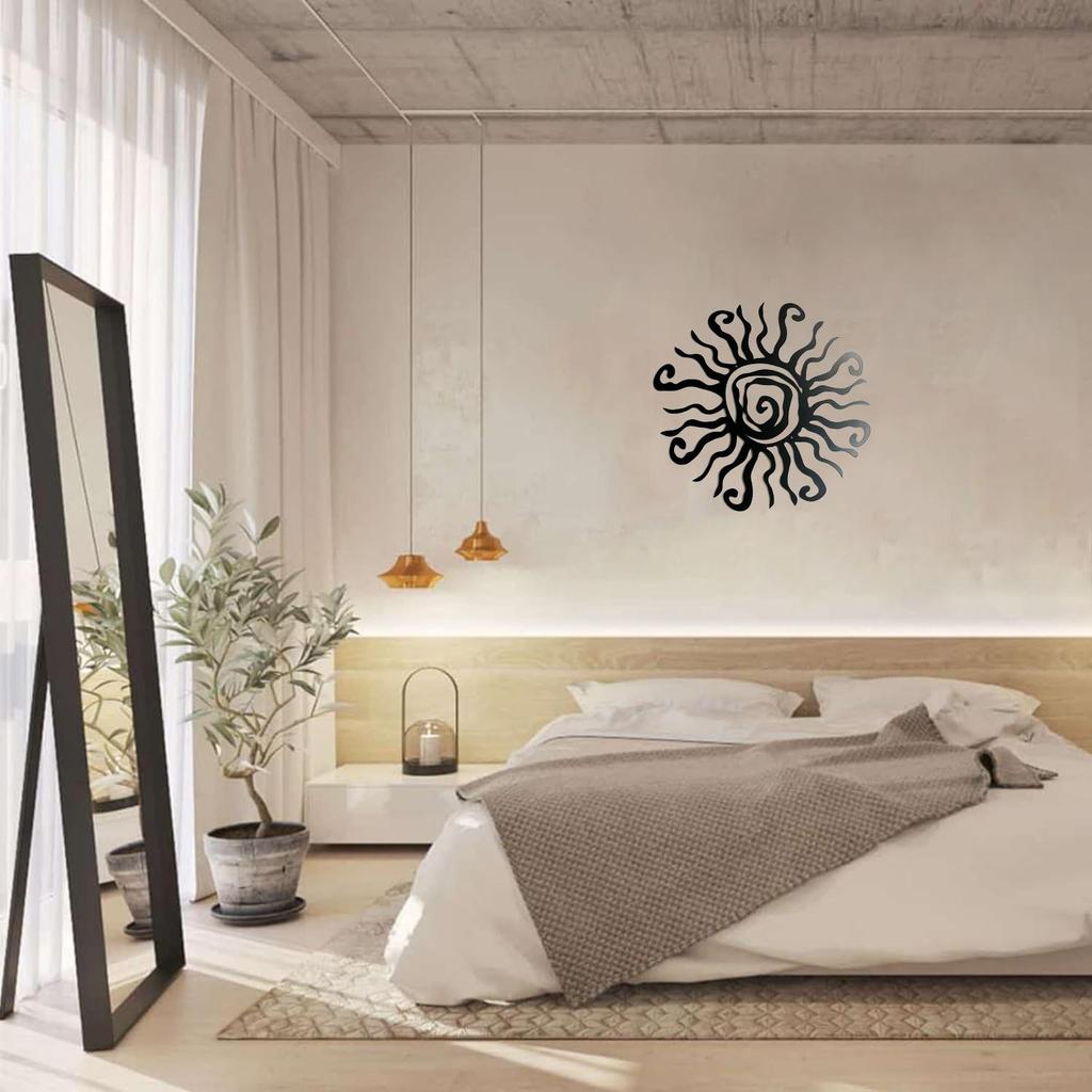 Quirky Sun Wrought Iron Ornament: Creative Home Courtyard Wall Hanging Decoration.