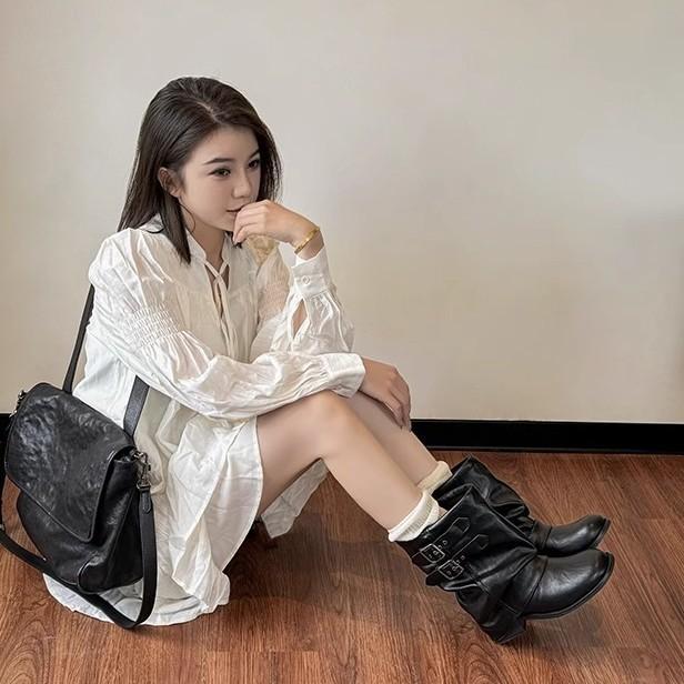 This year's popular short boots women's 2025 autumn and winter new leather black super fire trousers boots thick-soled foreign-style small short boots