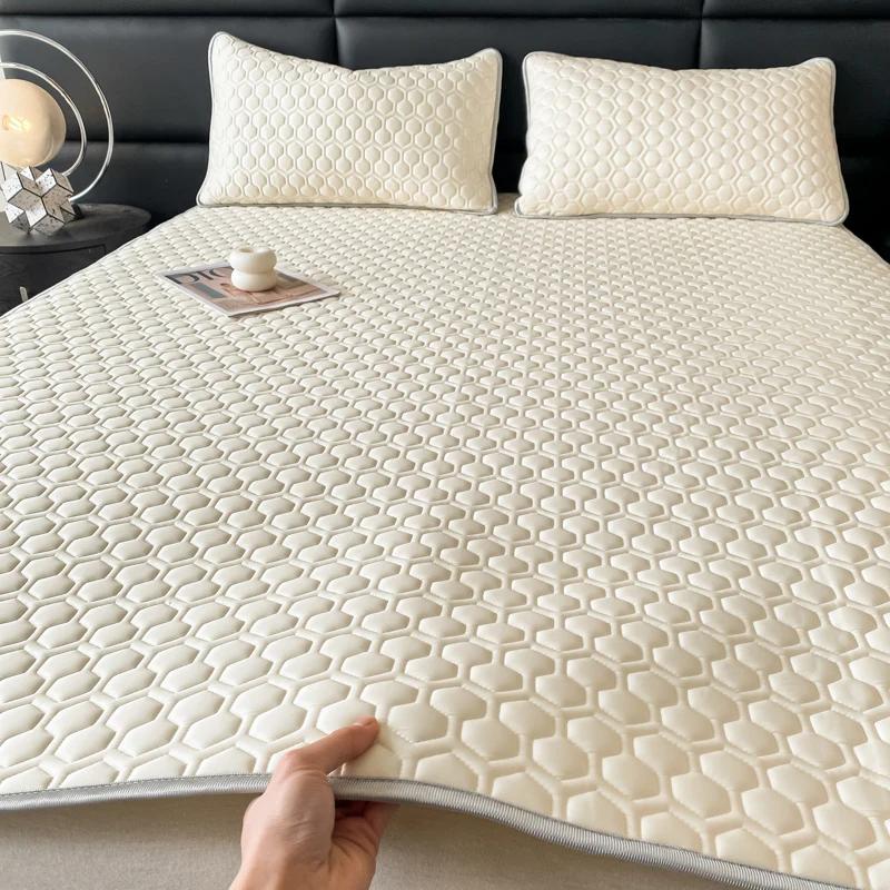 Naturlig Lateks Tykk Sommer Madrass for Seng Høykvalitets Kjølig Følelse Rayon Sengbeskytter og Putetrekk Is Silke Laken Sett Kjølende