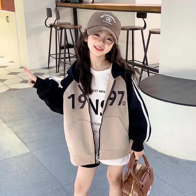 Girls' 2025 Autumn/Winter Hooded Sweater - Velvet Lined Top for Kids, Ideal for Spring and Fall.