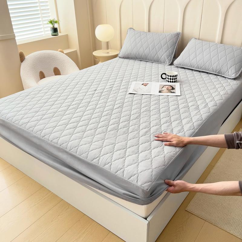 Waterproof Bed Covers, Cotton-padded Moisture-proof and Anti-slip Protective Covers, Fully Covered Simmons Mattress Protective Covers, Bedspreads