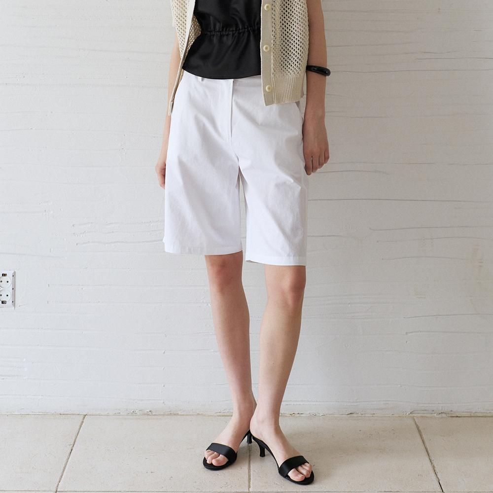 NOEUD Stitch-Line Bermuda Pants (Ivory)