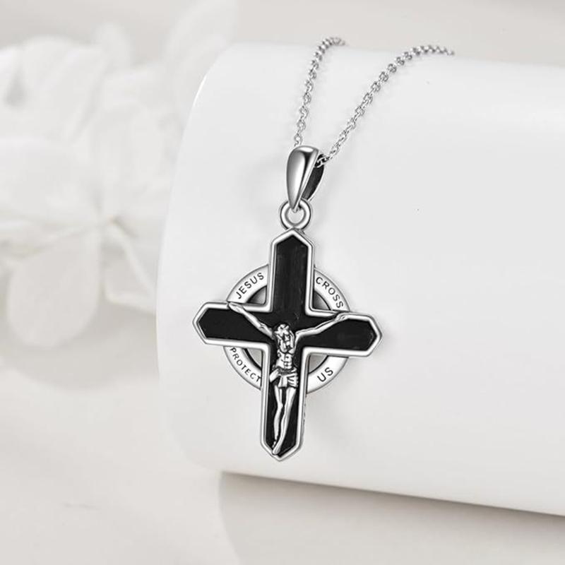 Antique Alloy Crucifix Necklace Minimalist Gothic Jewelry Unisex Neck Chain For Everyday Wear or Special Occasions