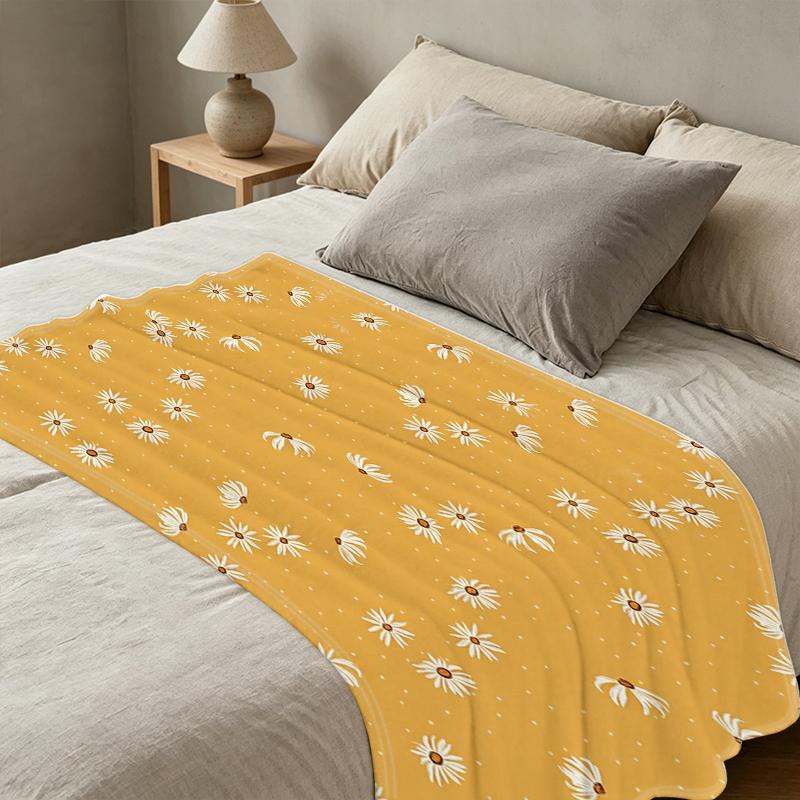 Flannel Daisy Print Throw Blanket Soft, Machine Washable, Lightweight for Home, Office Napping, Warm for Christmas & Halloween