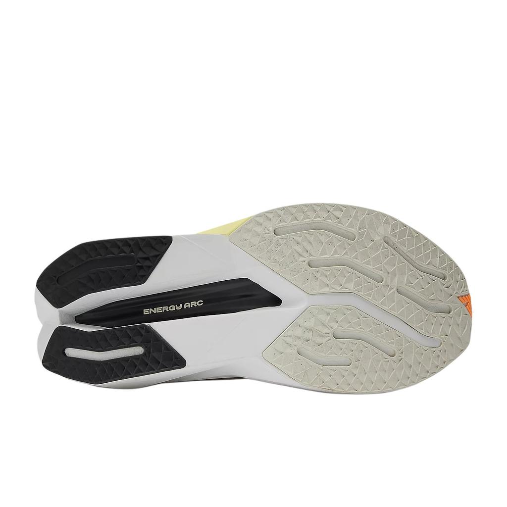 New Balance FuelCell SuperComp Trainer v3 Men Angora Hot Mango Black MRCXCA4