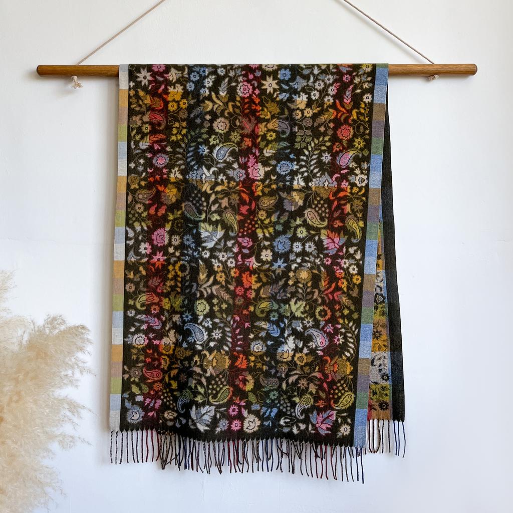 Women Winter Fashionable Tassel Shawl Thickened Imitation Cashmere Scarves Ethnic Style Warm Blanket Cape Headscarf Scarf