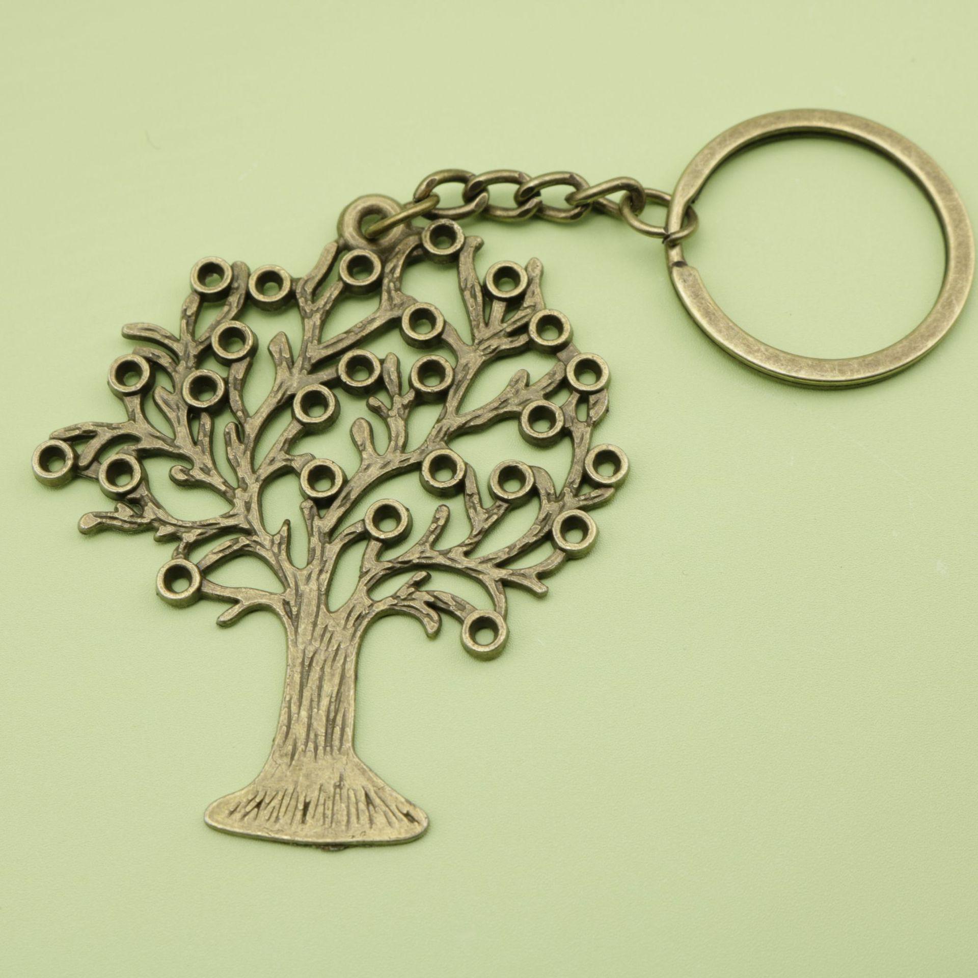 Stylish Tree Keychain Pendant - Hot Selling Simple Jewelry бронзовый