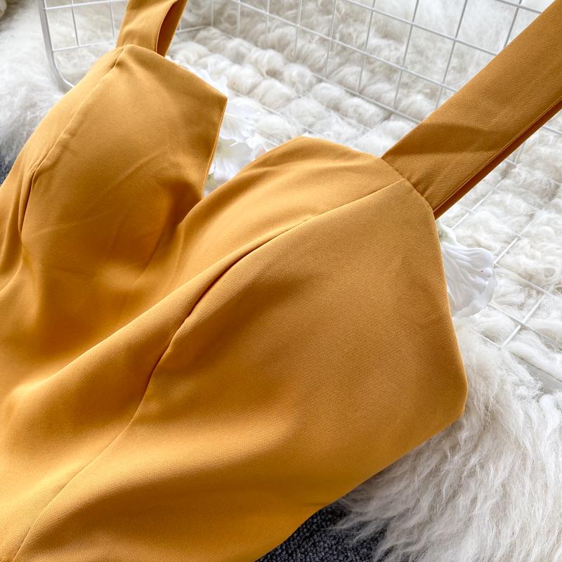 Rochie lungă slim cu decolteu în V, fără spate, culoare solidă, cu inspirație vintage 2024