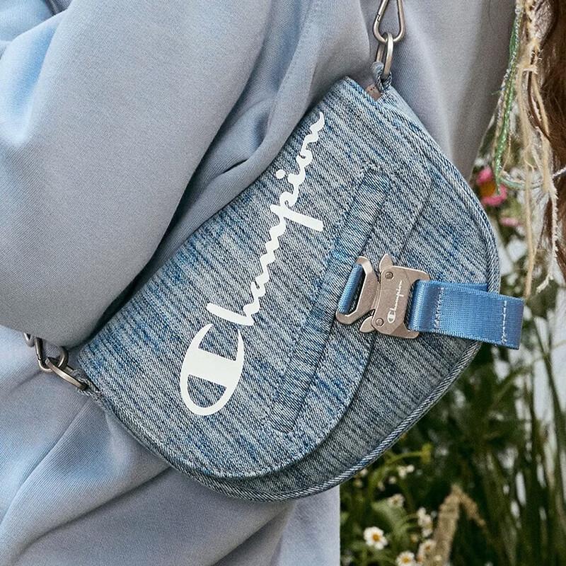 Champion Casual Saddle Bag