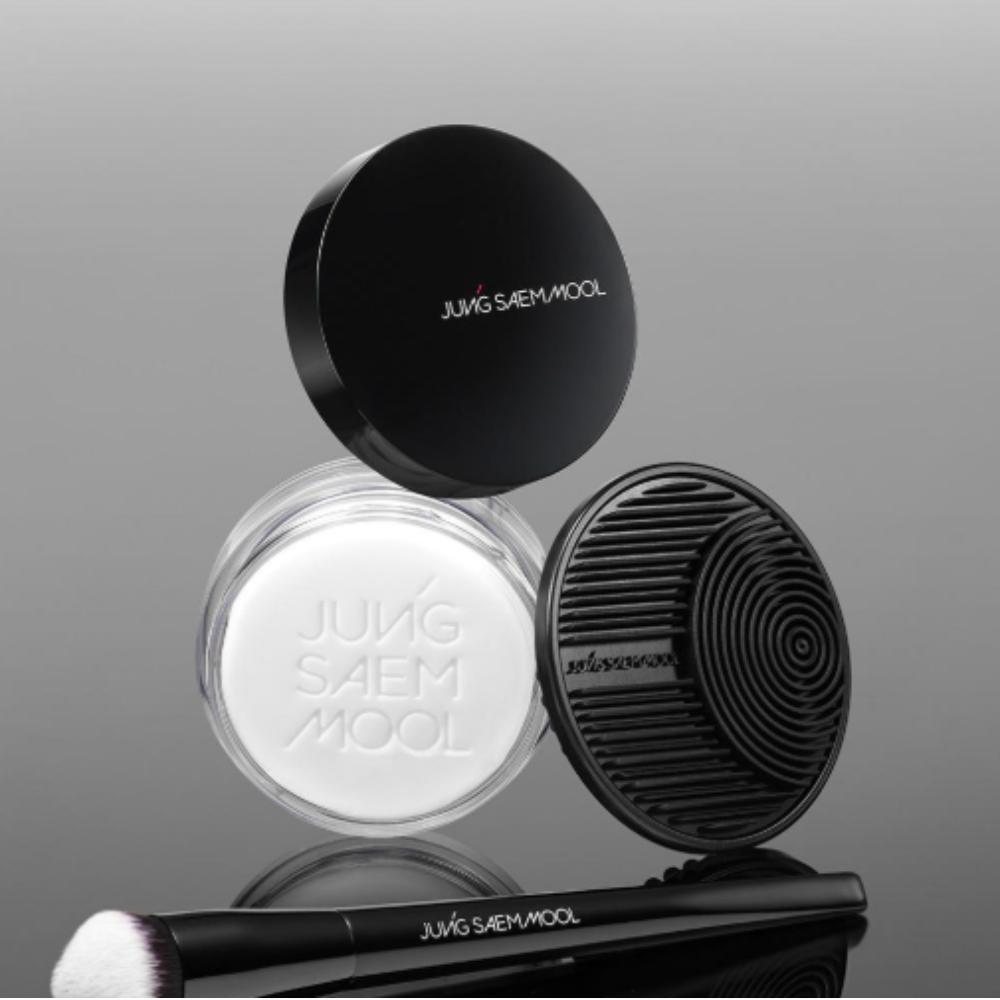 

JUNGSAEMMOOL Masterclass Brush Cleaner Set – Solid Cleansing Soap & Silicone Scrub Pad, Professional Deep Cleaning & Bristle Conditioning