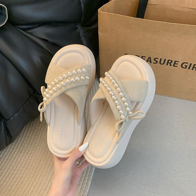 Muffin Thick Sole 2025 Summer New High-value Stepping On Shit Slippers Women's Height-increasing Sandals Casual Beach Cool Slippers