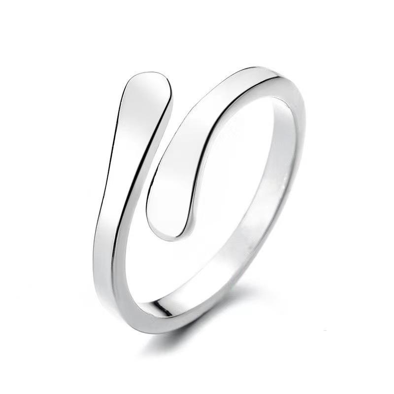 Romantic Love Embrace Couple Rings - European & Korean Style, Simple Open Design