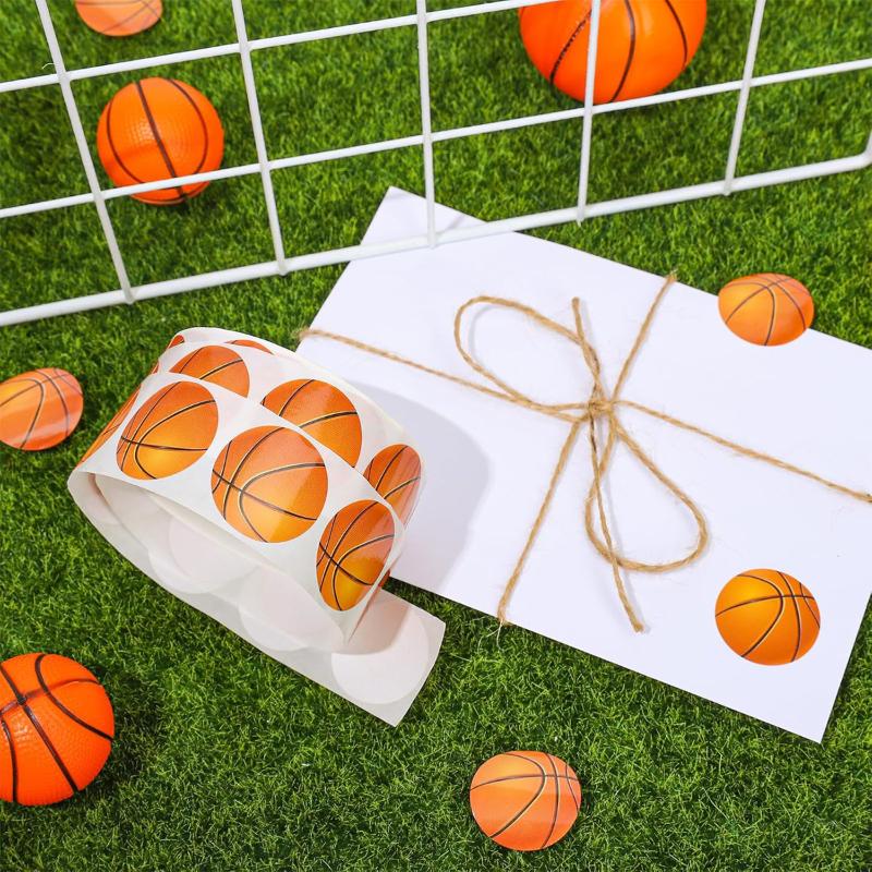 500 Pcs/Roll Footballs Soccers Basketball Sport Stickers 2.5Cm/1.0'' 16 Designs Decals Diy Adorn Gifts For Various Packaging