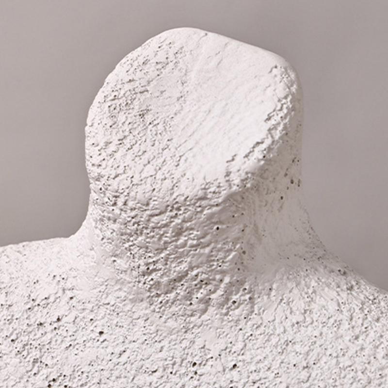 Sturdy Base Jewelry Holder with Thickened Support Ensuring Stability for Necklace Exhibition Secure Display