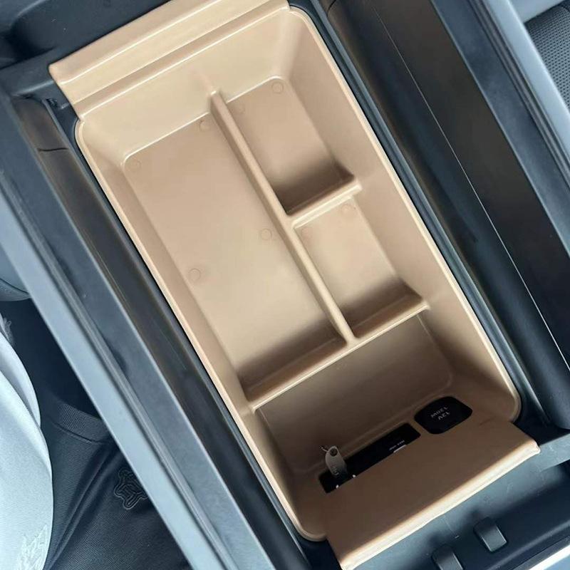 Suitable for 2026 Leap Motor C11 Central Control Armrest Box Storage Box Leap Motor Car Interior Supplies