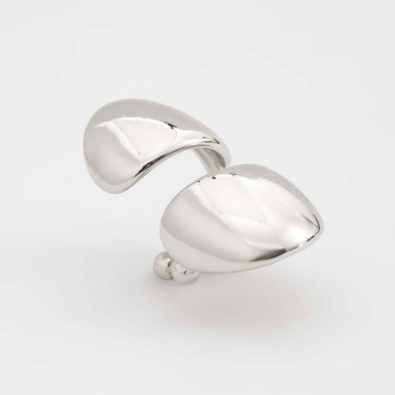 Fashion Metal Smooth Non-Piercing Ear Clip Earrings for Women Men Punk Silver Color Chunky C-Shaped Geometric Ear Cuff Jewerly