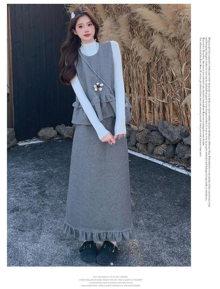 Elegant Retro Polka Dot Three-Piece Set: Vest, Base Layer, Slimming Skirt - Korean Style Autumn/Winter Fashion