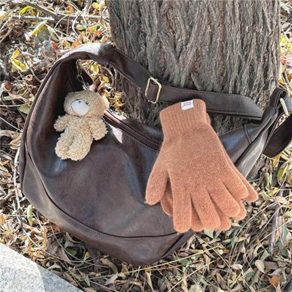 Casual large-capacity bag Autumn and winter female tide retro dumpling bag Korean versatile messenger saddle bag