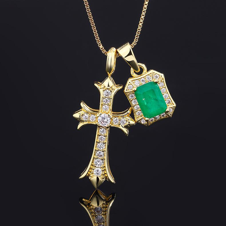 Design Sense Diamond Emerald Cross Necklace Pendant Sweet Cool Hip Hop Band Diamond Gem Spice Collarbone Chain