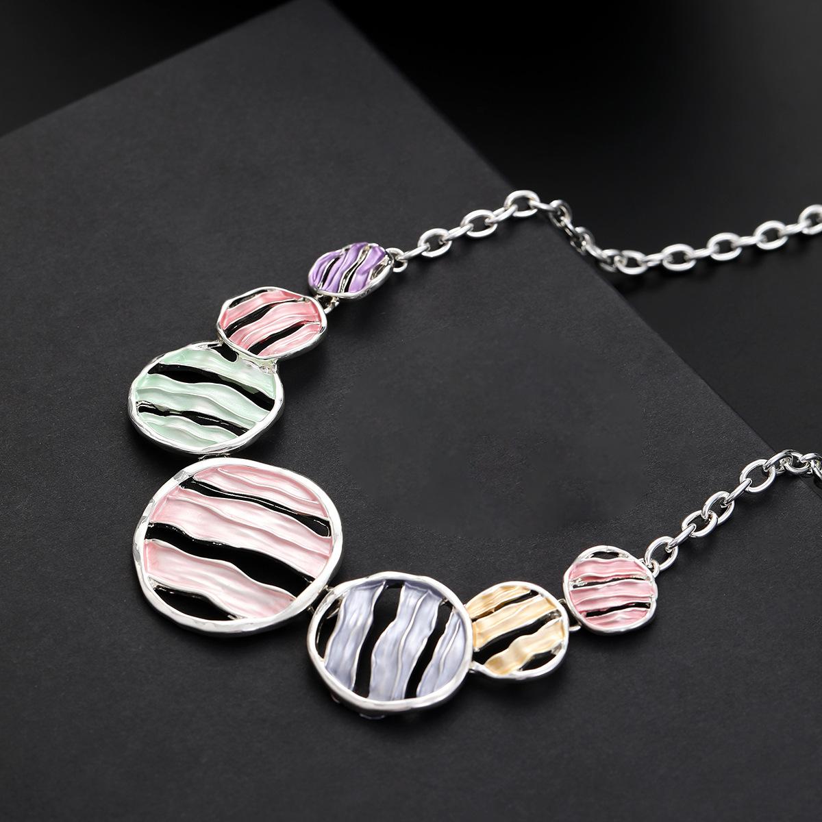 

New colorful round irregular striped necklace stud earrings set, fashionable versatile women s jewelry set