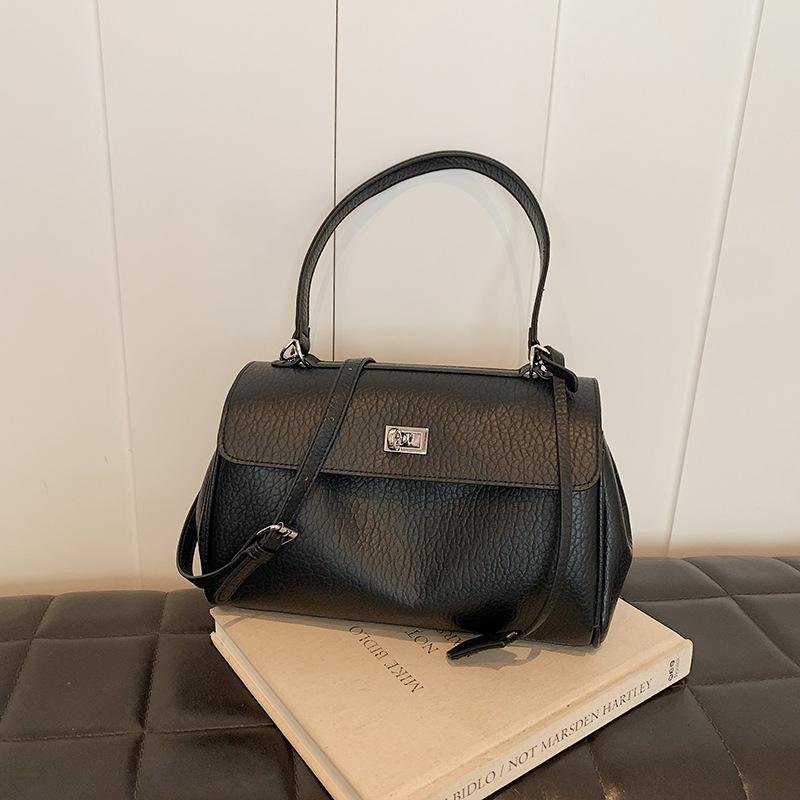 Autumn new style fashion lock locomotive bag portable shoulder oblique span women's bag