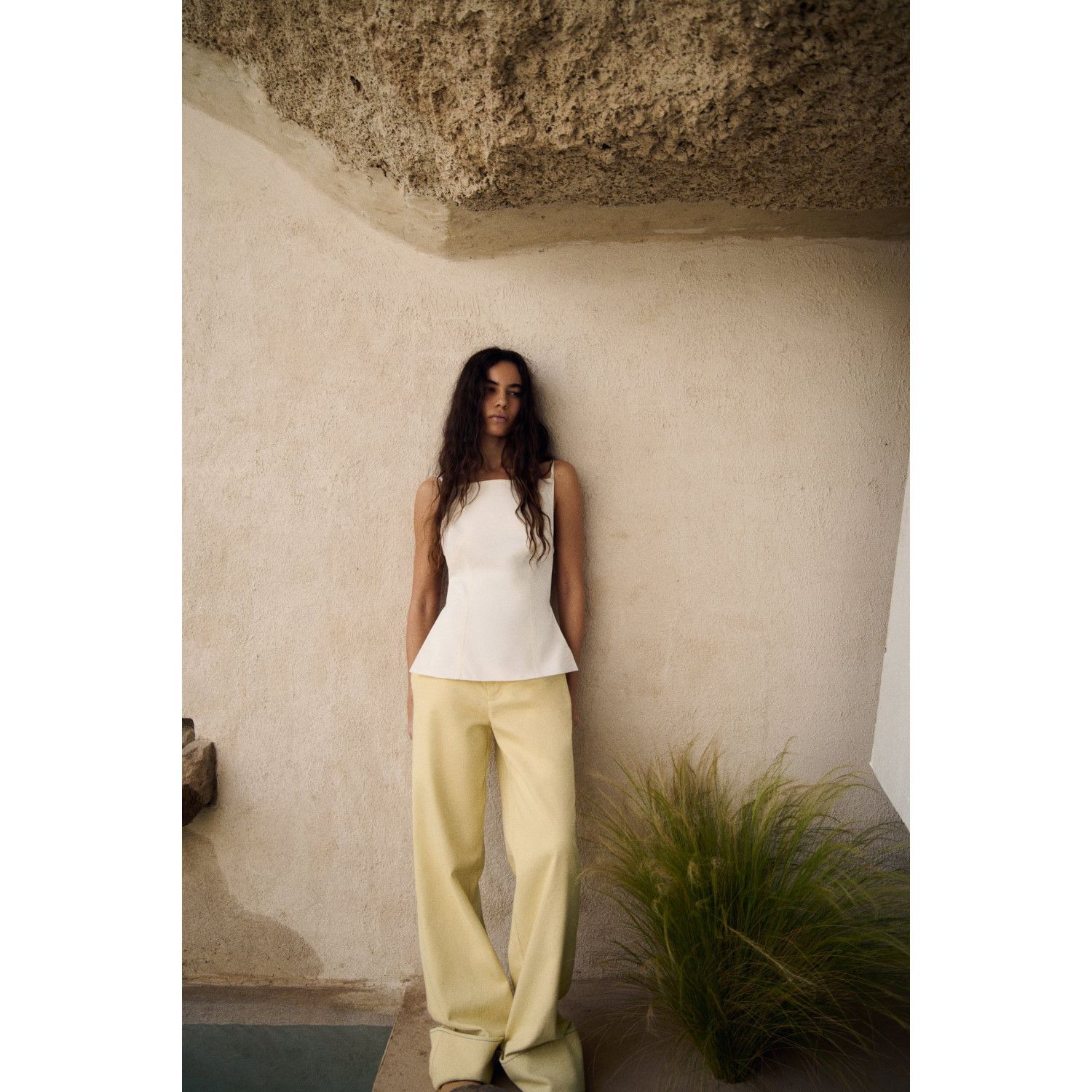 

FULL-LENGTH TURN-UP TROUSERS