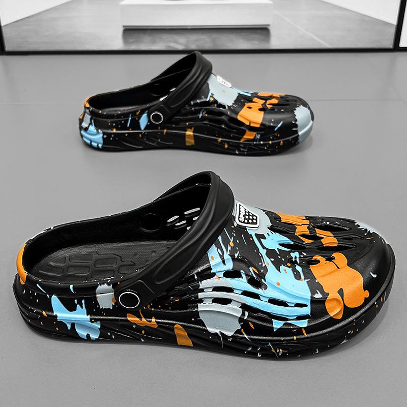 Men's Hole Shoes Large Size Bag Head Beach Shoes Outdoor One Shoe Two Sandals Outer Slippers Fashionable Breathable Sandals