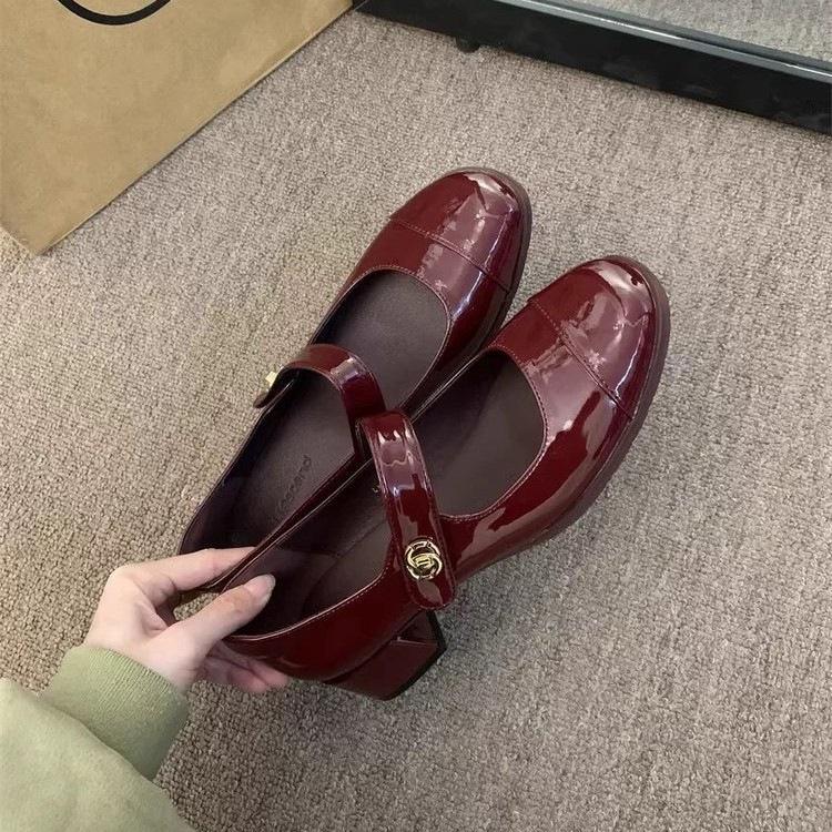 French Mary Jane small leather shoes autumn British style thick heel one-word buckle temperament single shoes
