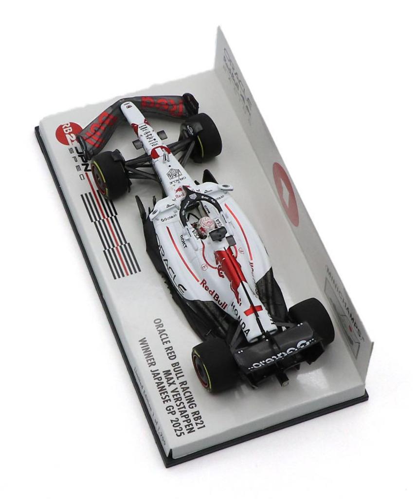 Minichamps x Kyosho Special Edition Scale Oracle Red Bull Racing Honda RB21 Max Verstappen 2025 F1 Japanese Grand Prix Winner Miniature Model Car