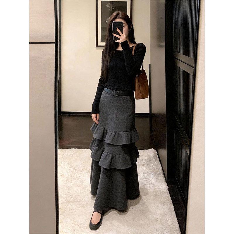 Women s Retro Ruffled Irregular Mid-Length Skirt: Solid Color, Spring Style with Age-Reducing Design. M