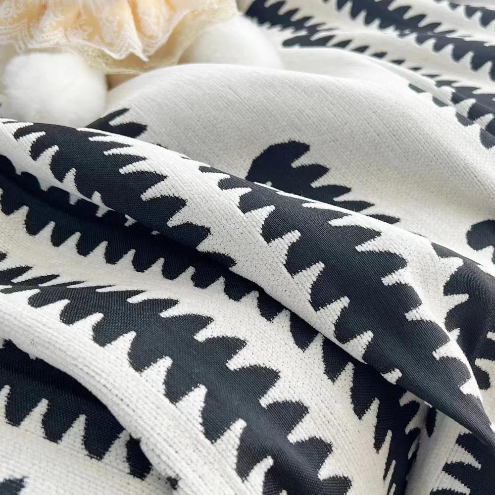 Classic Thick Soft Chenille Sofa Towel Non-slip One-piece Full Cover Sofa Cushion Cover Luxury Four Season Universal Sofa Cover