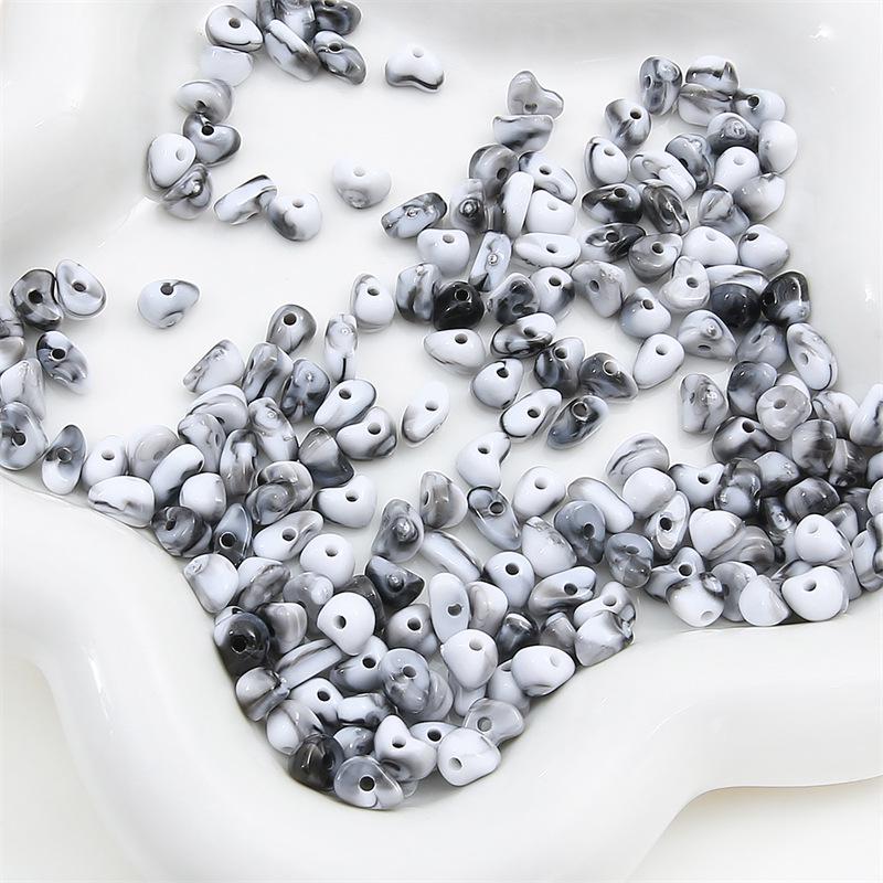 

5-8mm Acrylic Marbled Crushed Stone Beads for DIY Hairpins, Necklaces, and Bracelets