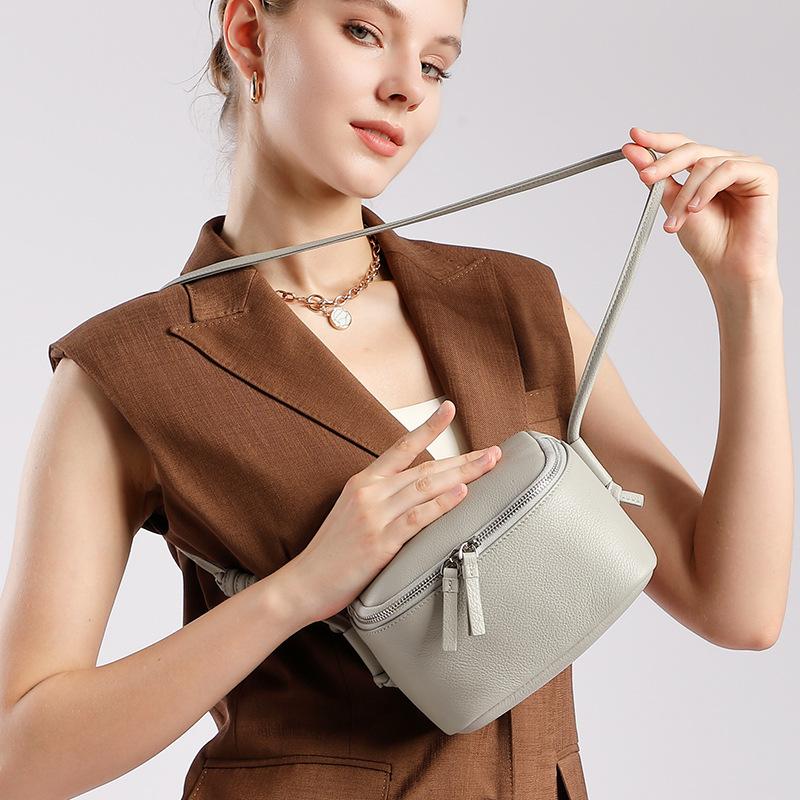 Genuine Leather Women's Bag, Crossbody Bag, Box Bag, Simple and Soft Cowhide Shoulder Phone Bag, Korean Version Commuting Small Square Bag
