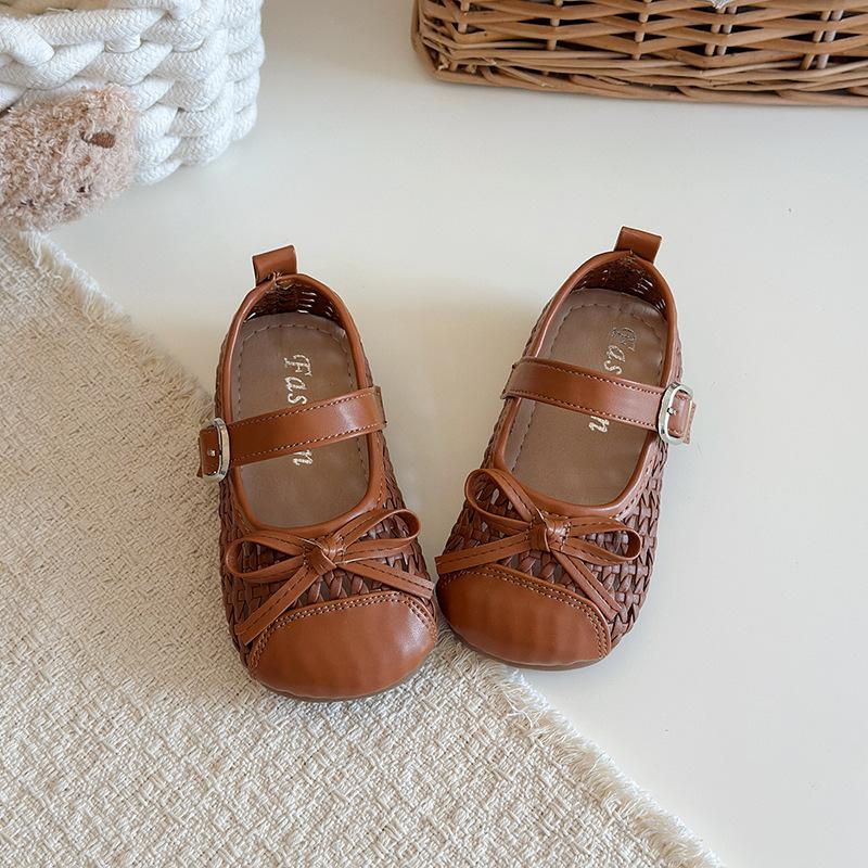 

Spring Hollow Princess Shoes Girls Breathable Casual Shoes Baby Soft Sole Sandals Toddler Trendy size 23 коричневый