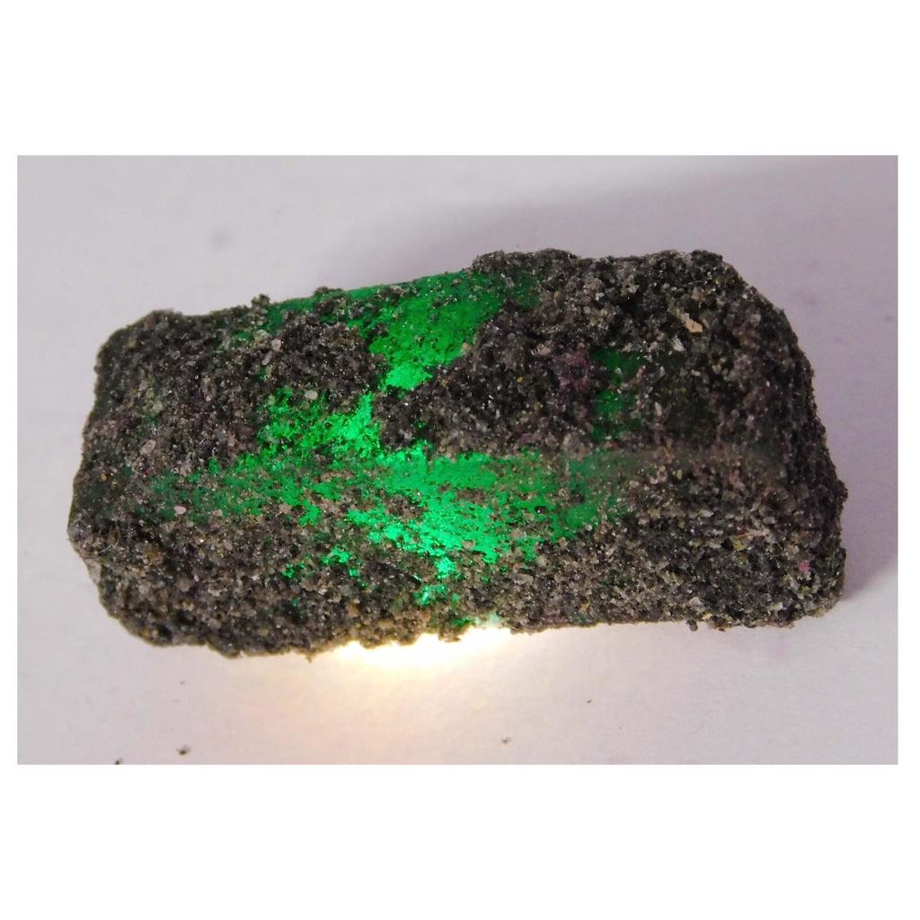 109 Ct AAA++ Exclusive Green Emerald Muzo Natural Gemstone Uncut Rough