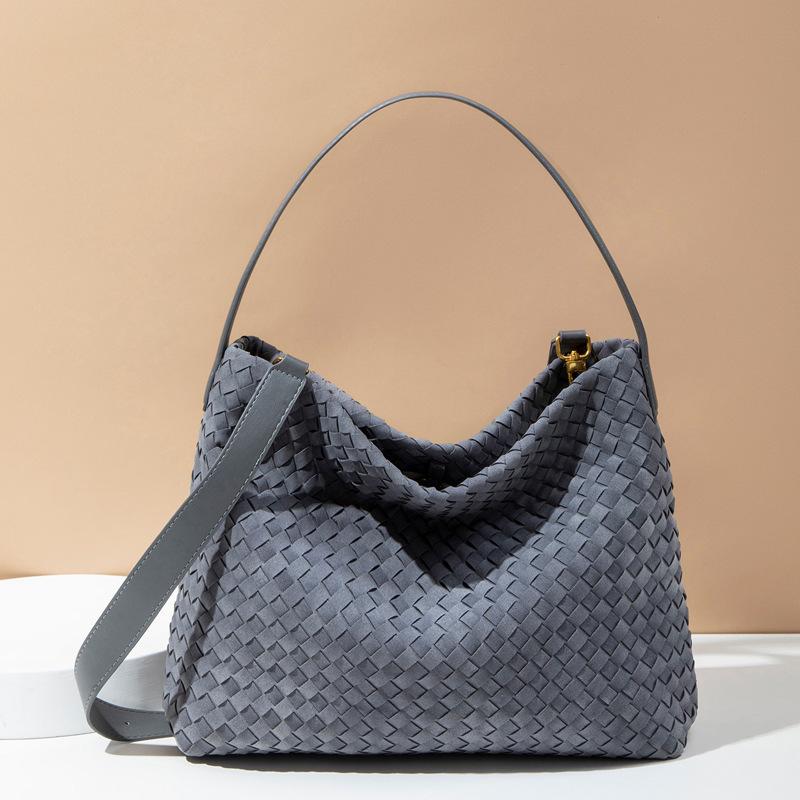 Hand-Woven Underarm Bag Fashion Versatile Shoulder Bag Commuter Tote Bucket Bag Crossbody Bag