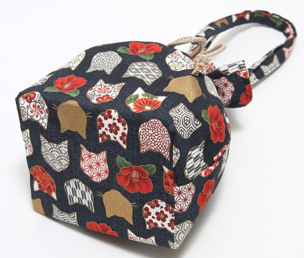 Hasegawa Cat Print Drawstring Bag with Made In Japan Handle, (Cat Silhouette/Black)