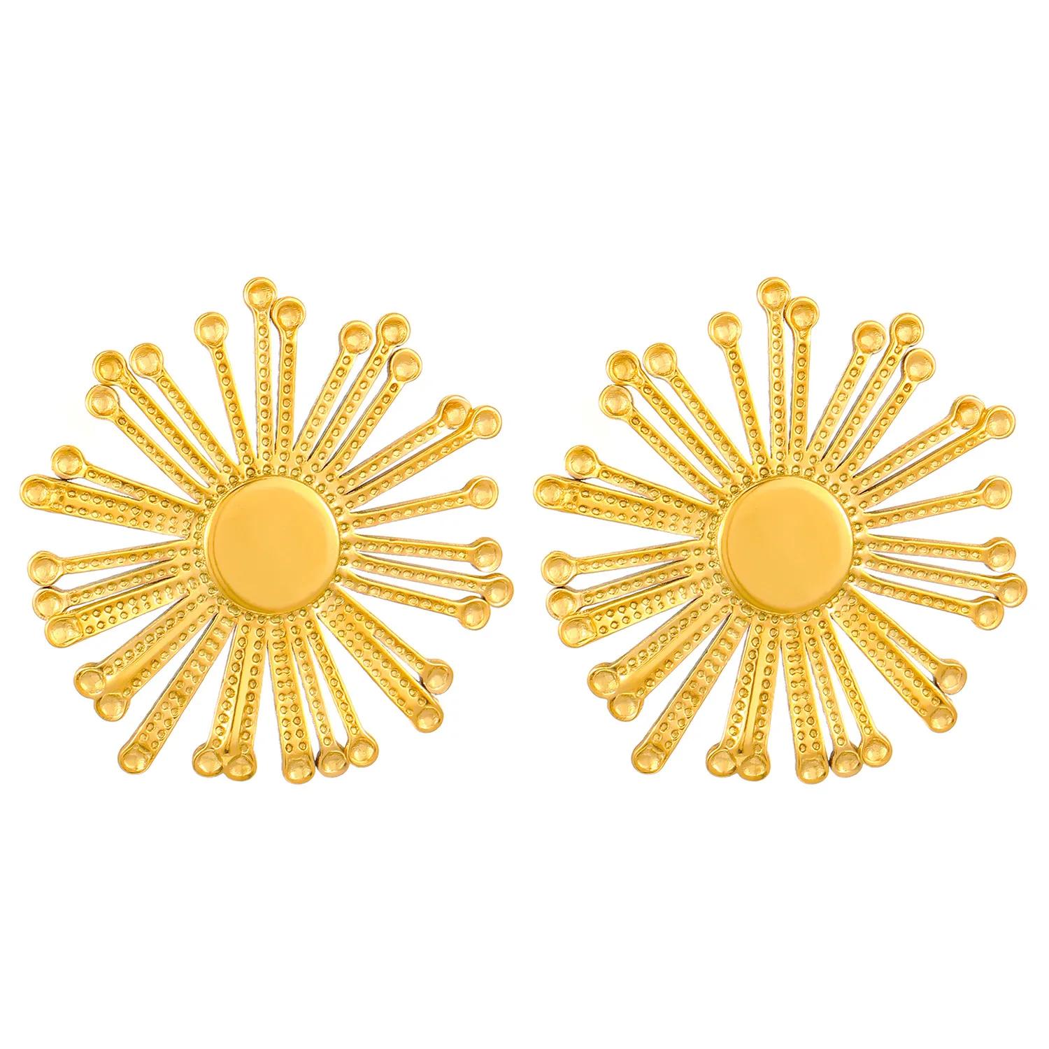 

2024 New Fashion Fan-shaped Stud Earrings Stainless Steel High Quality Personality Earrings for Women Gold Color Punk Zircon