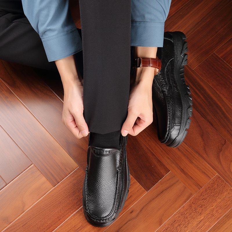 2024 Winter Shoes Mens Genuine Leather Oxfords Soft Cow Leather Mens Casual Shoes Flat Brand Male Footwear Black Brown D203