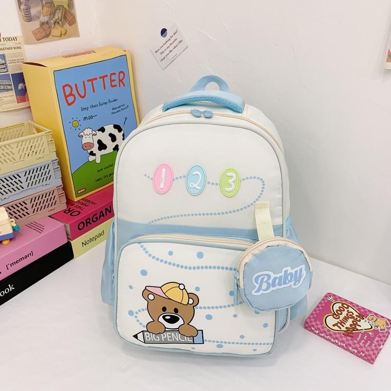 Lightweight Breathable Waterproof Large Capacity Backpack For Kids With Cute Bear Design