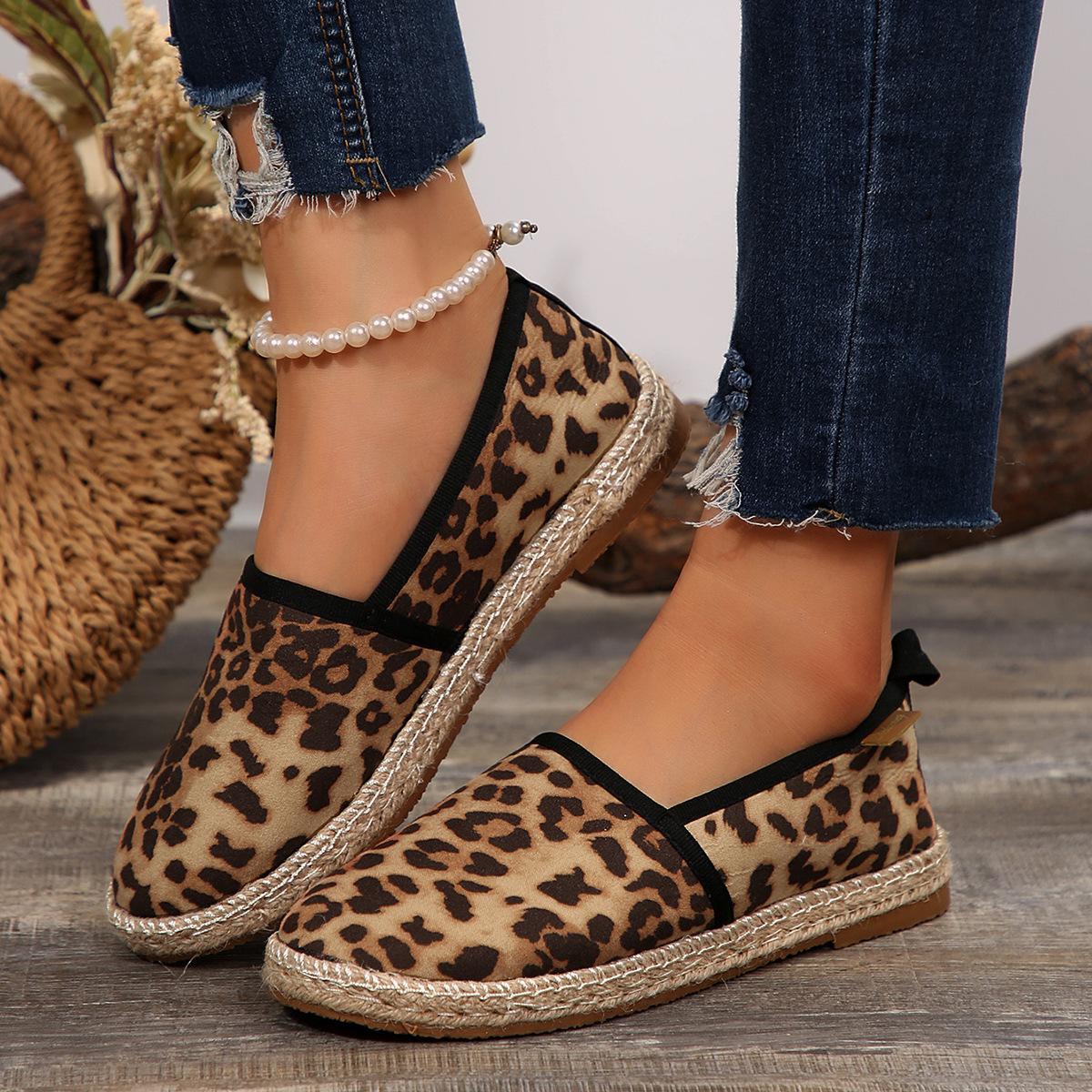 

European and American one-pedal fisherman shoes new flat-bottomed straw woven lazy round head casual single shoes women 36