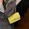 Temperament simple solid color shoulder messenger bag chain bag spring and summer new small square bag niche high sense
