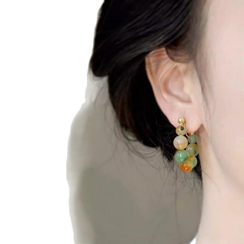 Dunhuang Winter Fresh Green Beaded Vintage Natural Stone Mosquito Coil Clip-On Earrings for Women Without Pierced Ears