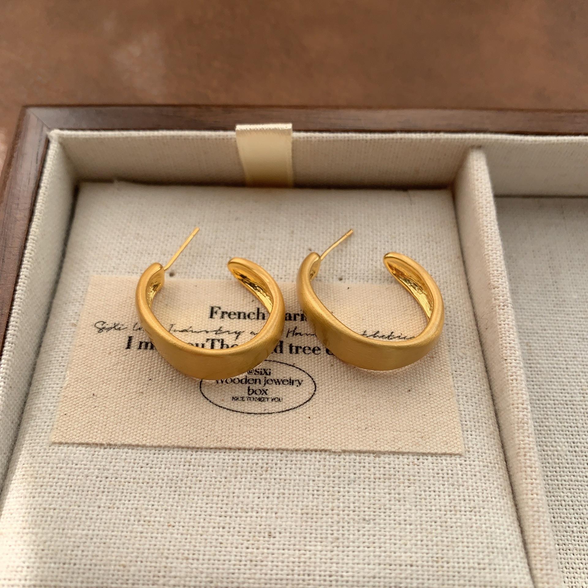 Simple plain ring matte gold metal earrings earrings cold style personalized circle earrings