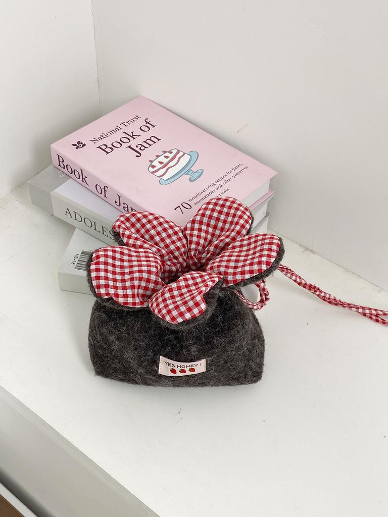 Sweet Flower Women's Plush Crossbody Bags Fashion Plaid College Girls Drawstring Shoulder Bag Cute Floral Small Purse Handbags