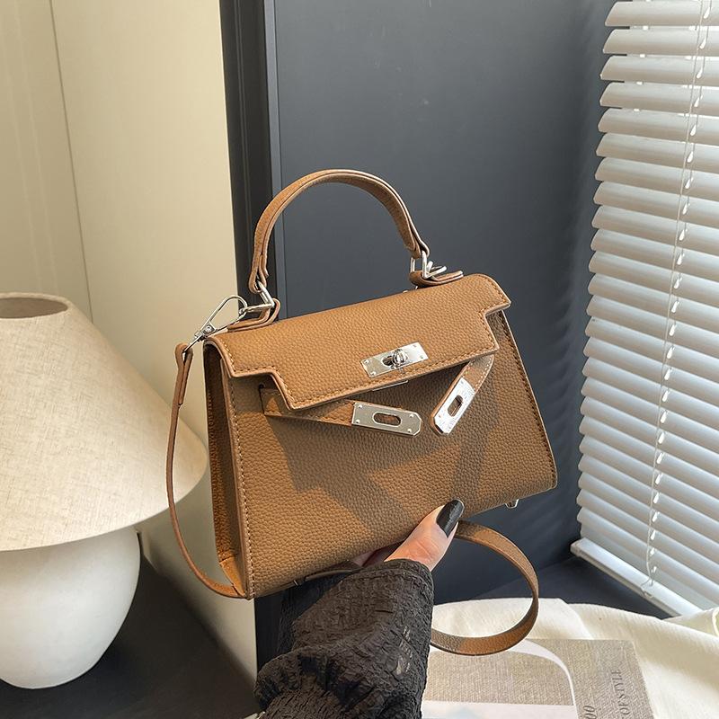 Ausgehen Handtasche Damen 2025 neue Umhängetasche High Sense Herbst und Winter beliebt super angesagt Schultertasche kleine quadratische Tasche