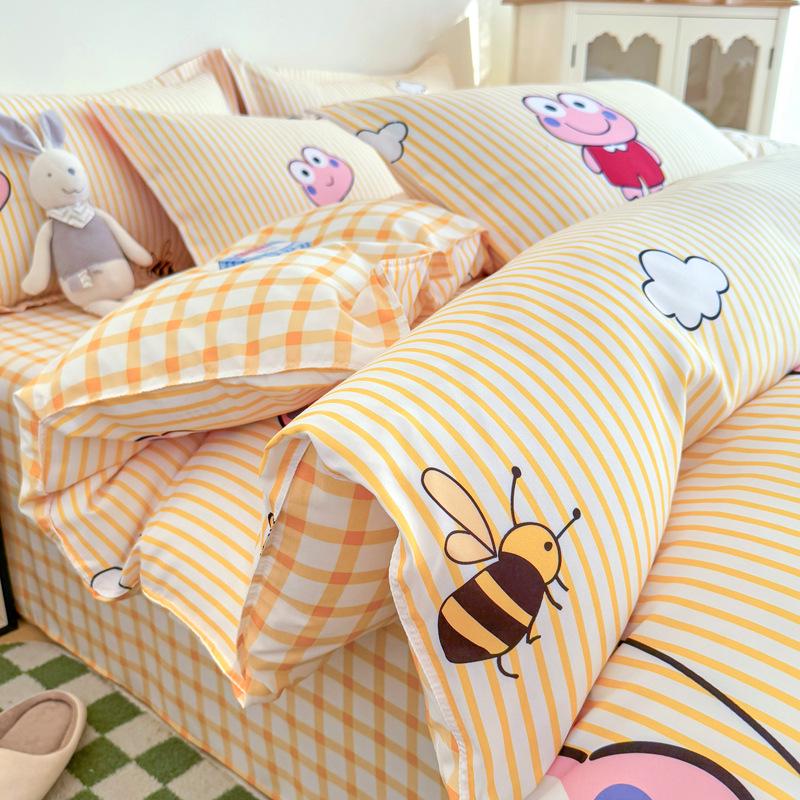 

Затишний піскоструминний постільний комплект: Чотири предмети, безпечні для шкіри, для гуртожитків 1.8m Four-piece Set