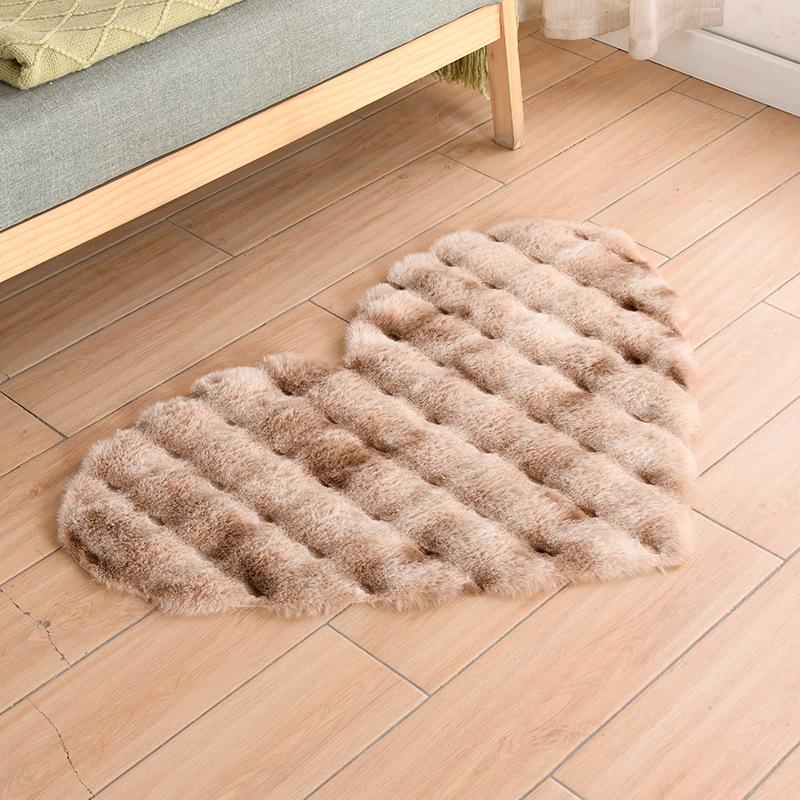 Carpet Soft Plush Bedroom Heart Bedside Mat Rug Sofa Cushion Indoor Rugs Seat Cushion Carpet for Living Room Dropship