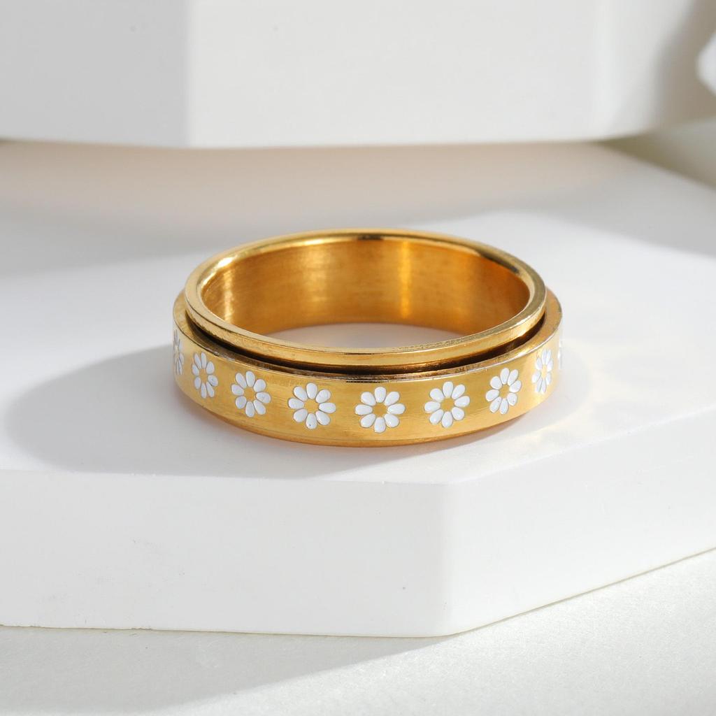 Stainless Steel Rotating Decompression Flower Ring for Couples: Hand Jewelry for Men and Women